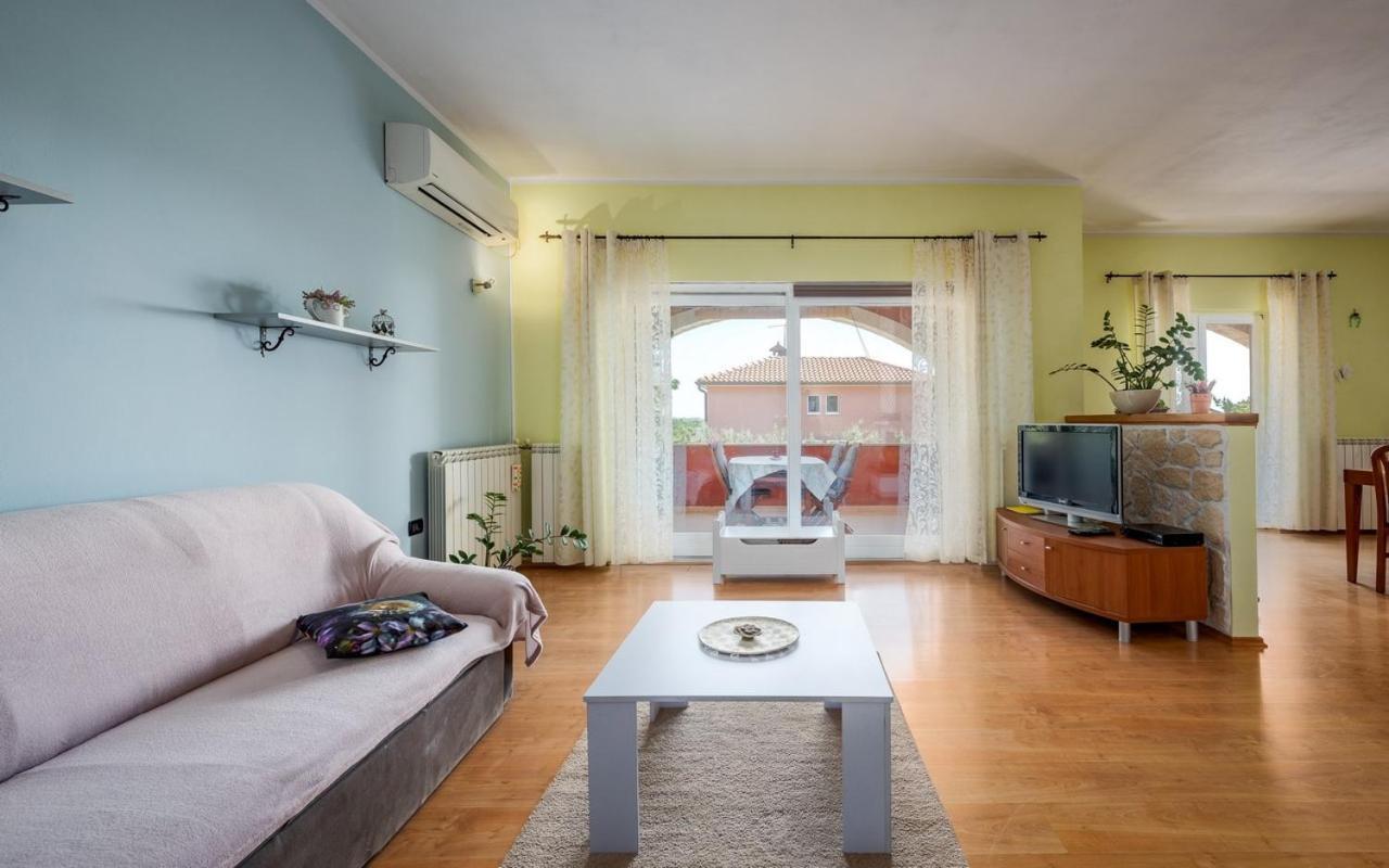 Iva House With Apartment Umag Exteriér fotografie