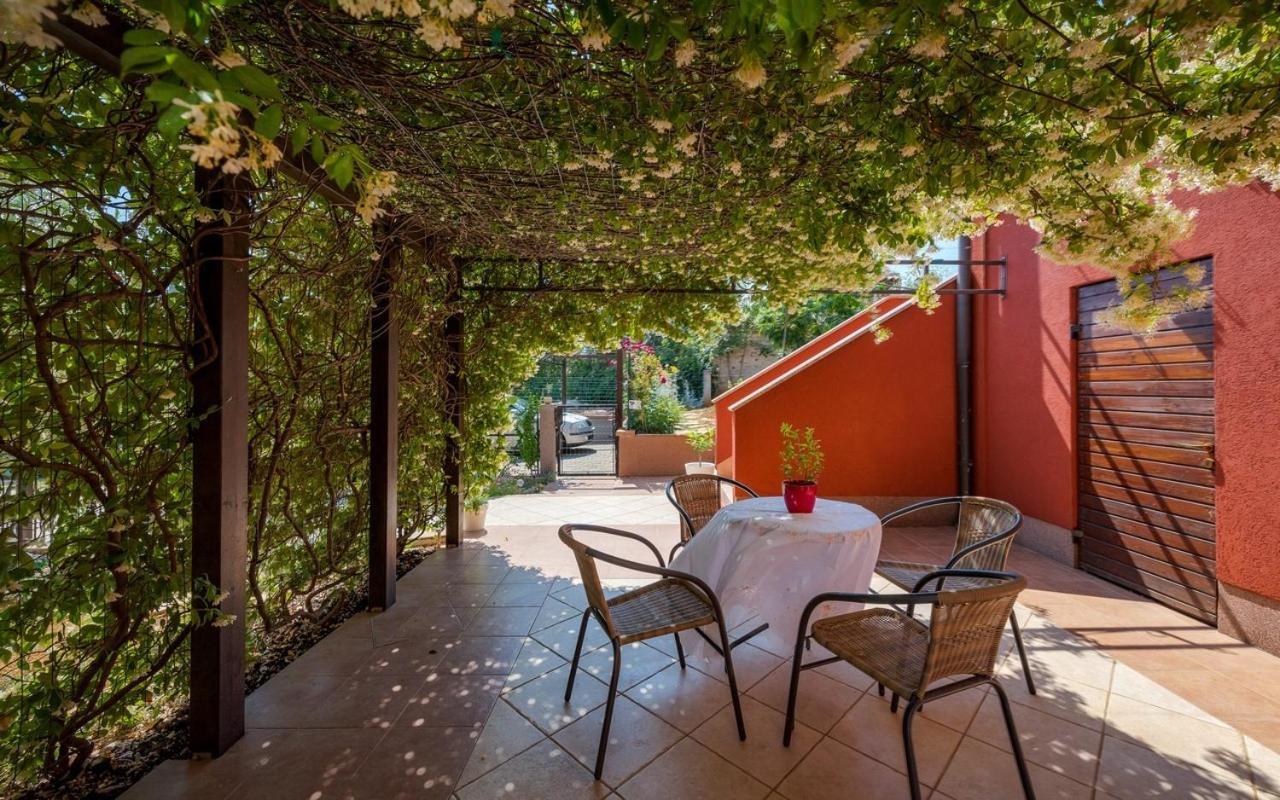 Iva House With Apartment Umag Exteriér fotografie