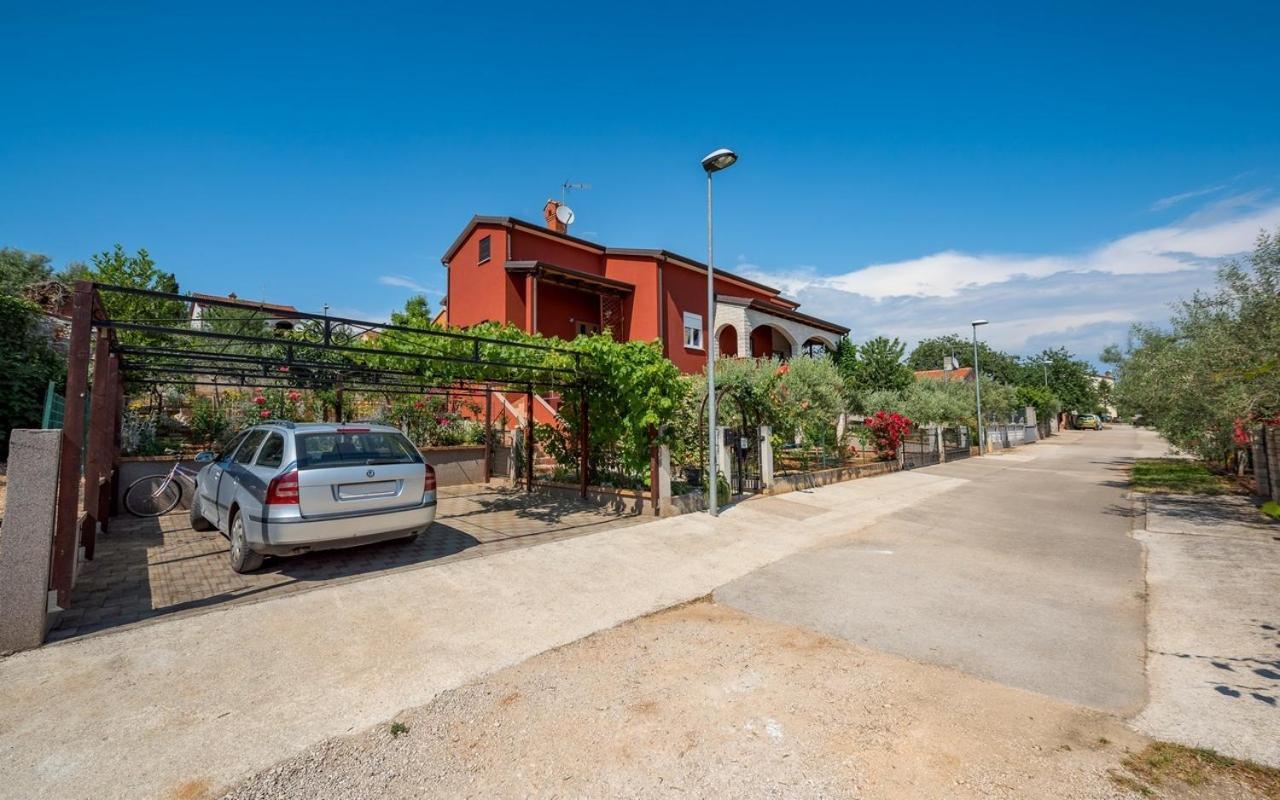 Iva House With Apartment Umag Exteriér fotografie