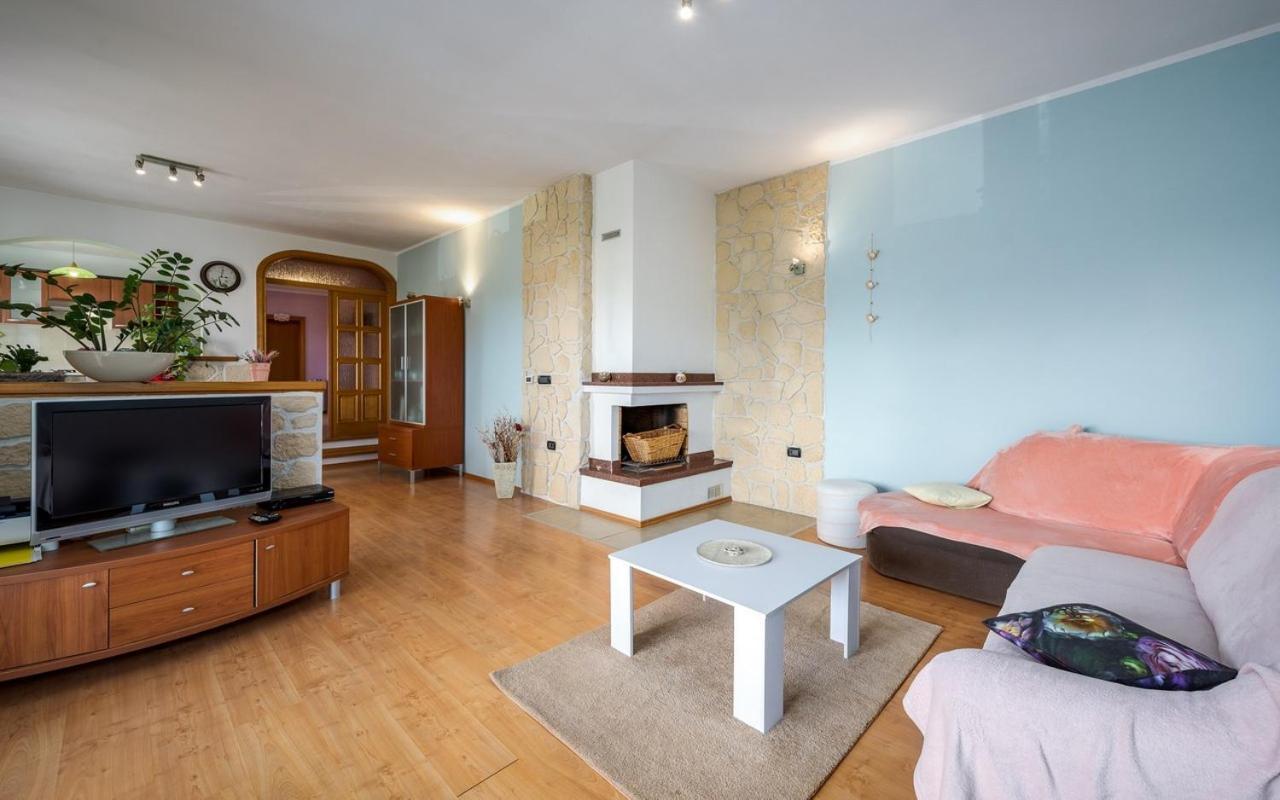 Iva House With Apartment Umag Exteriér fotografie