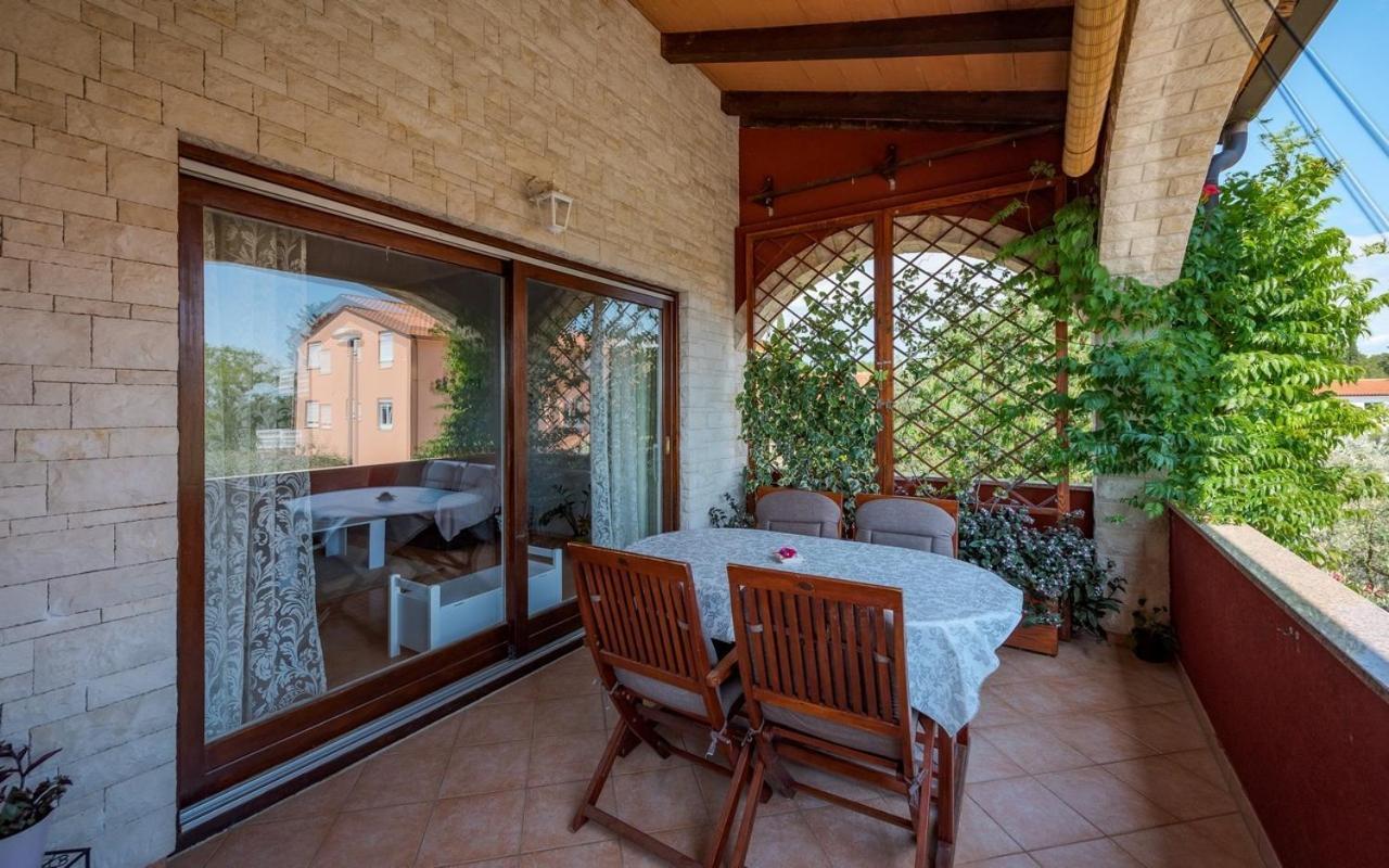 Iva House With Apartment Umag Exteriér fotografie